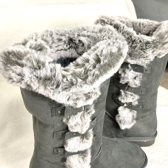 HStylish Gray Slip On Calf High Fur-Lined Waterproof Winter Snow Boots - Picture 3 of 16